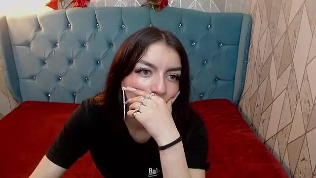 Angelchristix online show from March 7, 2025, 2:12 pm