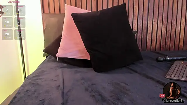 Jennmiiller  online show from February 26, 2025, 2:49 pm