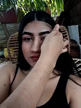 Snapshot of Julix_A chatting on March 1, 2026, 6:08 pm Julix A online show from March 1, 2026, 6:08 pm