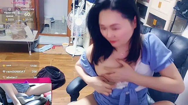 rami0428 online show from April 13, 2026, 10:19 am