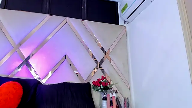 Snapshot of ninaht chatting on February 22, 2025, 9:04 pm ninaht online show from February 22, 2025, 9:04 pm