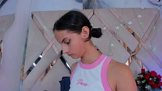 Snapshot of ninaht chatting on January 6, 2026, 8:46 pm ninaht online show from January 6, 2026, 8:46 pm