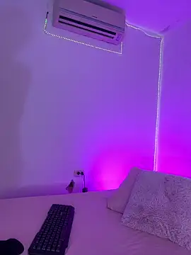 Snapshot of ninaht chatting on February 13, 2026, 9:15 pm ninaht online show from February 13, 2026, 9:15 pm