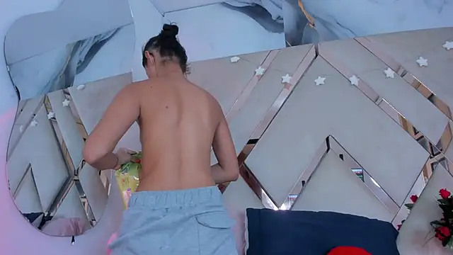 Snapshot of ninaht chatting on September 15, 2025, 8:31 pm ninaht online show from September 15, 2025, 8:31 pm