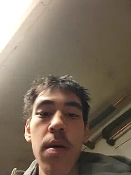 johnnyyyahh online show from October 22, 2025, 10:47 am