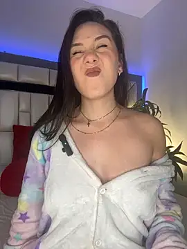  ISABELLA HOT  online show from September 23, 2025, 1:01 am