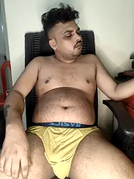 Snapshot of Mr_Handsome_hunk chatting on October 27, 2025, 5:36 pm Mr Handsome hunk online show from October 27, 2025, 5:36 pm