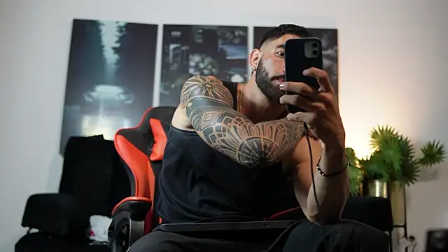 Snapshot of Austin_bolt chatting on September 20, 2025, 1:54 am Austin bolt online show from September 20, 2025, 1:54 am