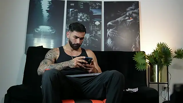 Snapshot of Austin_bolt chatting on October 1, 2025, 2:27 am Austin bolt online show from October 1, 2025, 2:27 am