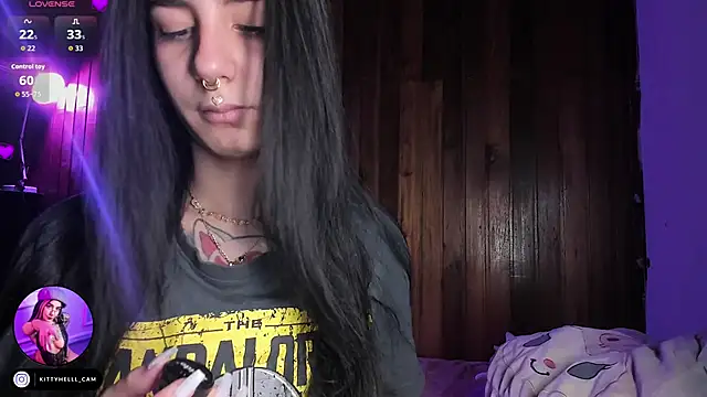 Snapshot of Alice_woodville chatting on December 17, 2025, 2:27 am Alice woodville online show from December 17, 2025, 2:27 am