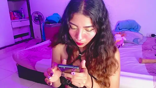 Snapshot of Carlacutte chatting on January 30, 2025, 1:00 am Carlacutte online show from January 30, 2025, 1:00 am