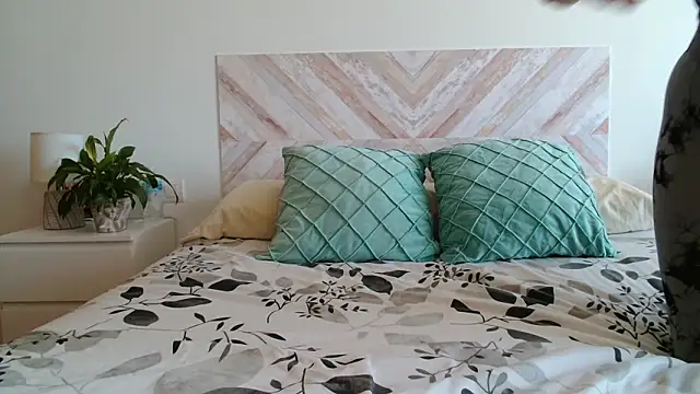 secretmuses online show from March 16, 2026, 11:25 am