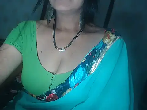 Snapshot of Indianstreamm chatting on March 19, 2025, 7:49 pm Indianstreamm online show from March 19, 2025, 7:49 pm