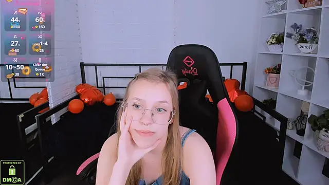LayriantaVee online show from February 20, 2025, 1:19 pm