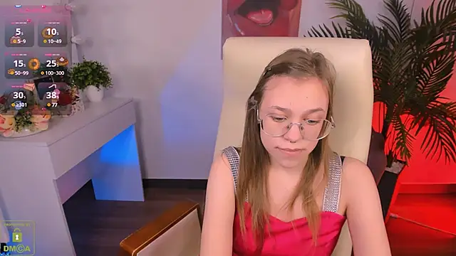 LayriantaVee online show from February 17, 2025, 1:22 pm
