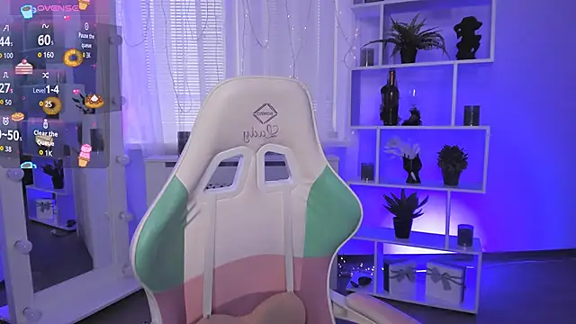 LayriantaVee online show from March 25, 2026, 6:57 am