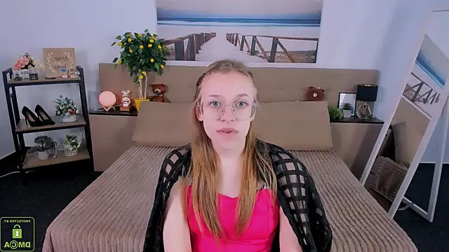 LayriantaVee online show from March 22, 2025, 7:25 am
