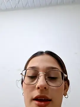 Ary-18 online show from March 9, 2026, 1:47 pm