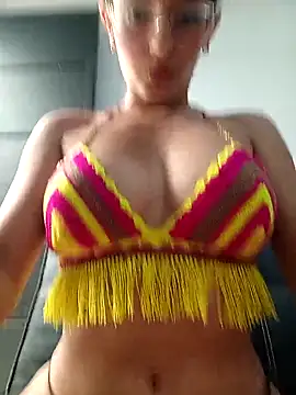 Ary-18 online show from October 21, 2025, 1:54 pm