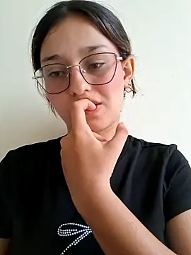 Ary-18 online show from April 16, 2026, 9:39 pm