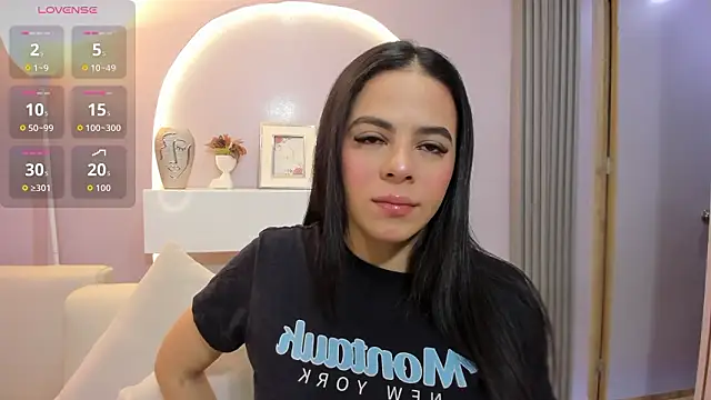 Sensual Sophie  online show from March 24, 2026, 11:21 am