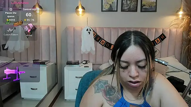 Annie karlsson   online show from October 23, 2025, 4:00 am