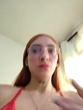 Snapshot of Dani_pegin chatting on September 24, 2025, 12:33 pm Dani pegin online show from September 24, 2025, 12:33 pm