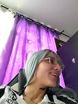 Snapshot of Dani_pegin chatting on October 17, 2025, 1:46 pm Dani pegin online show from October 17, 2025, 1:46 pm