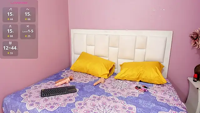 ZaritaLenon online show from October 11, 2025, 8:54 pm