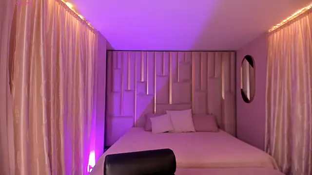 Snapshot of AmberFarrell chatting on October 26, 2025, 5:57 pm AmberFarrell online show from October 26, 2025, 5:57 pm