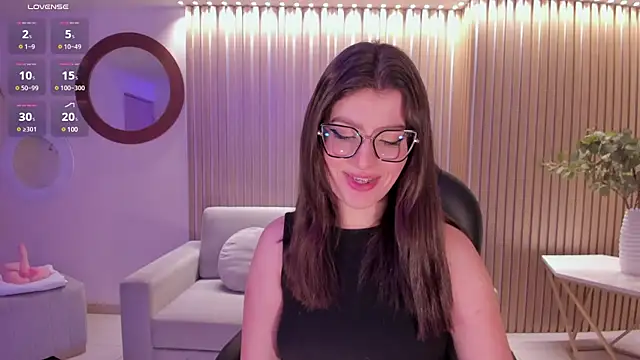 AmberFarrell online show from February 3, 2025, 8:24 pm