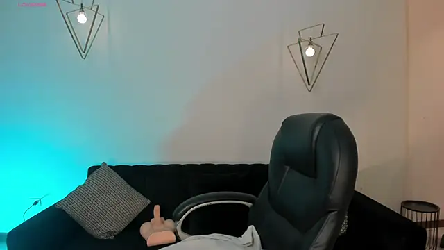 Snapshot of AmberFarrell chatting on October 21, 2025, 9:47 pm AmberFarrell online show from October 21, 2025, 9:47 pm