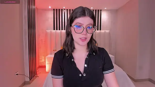 AmberFarrell online show from November 30, 2025, 5:58 pm