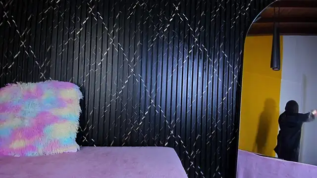 valentina lux online show from September 30, 2025, 7:31 pm