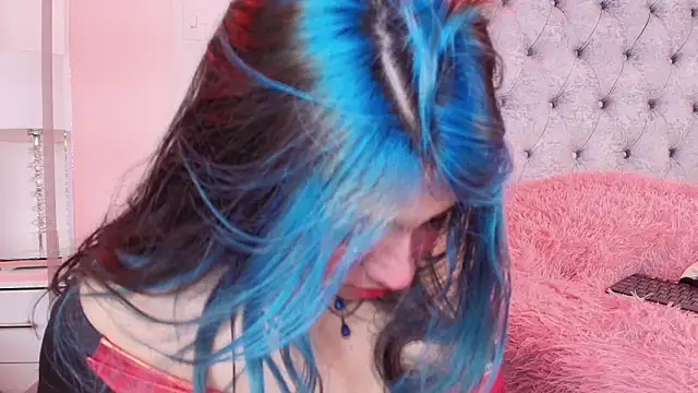 Snapshot of Salem_skyler_ chatting on October 12, 2025, 4:14 am Salem skyler  online show from October 12, 2025, 4:14 am