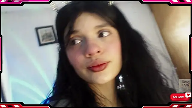 Sarahgin online show from September 10, 2025, 12:04 pm
