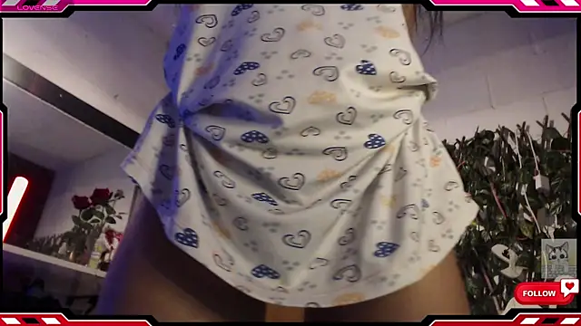 Sarahgin online show from October 5, 2025, 9:11 am