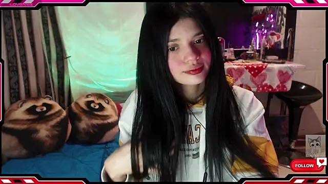 Sarahgin online show from October 16, 2025, 10:12 am