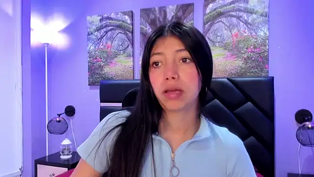 KimberlyVillaLobos online show from December 3, 2025, 11:31 am