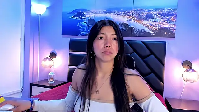 KimberlyVillaLobos online show from April 13, 2026, 11:36 am