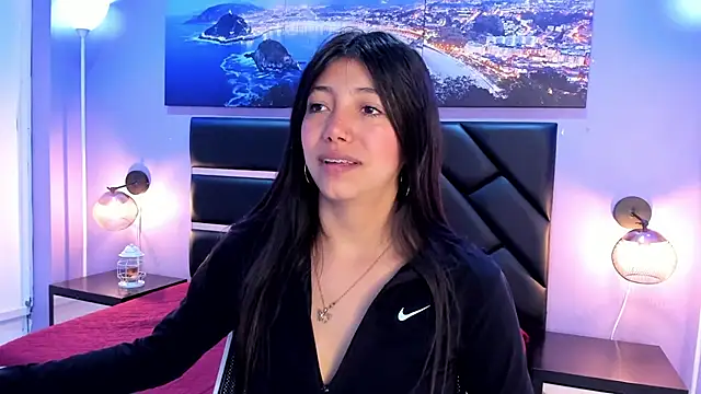 KimberlyVillaLobos online show from April 8, 2026, 11:33 am