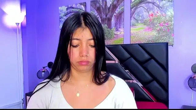 KimberlyVillaLobos online show from September 19, 2025, 1:59 pm