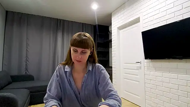 Daniella Lorente online show from May 15, 2026, 11:47 pm