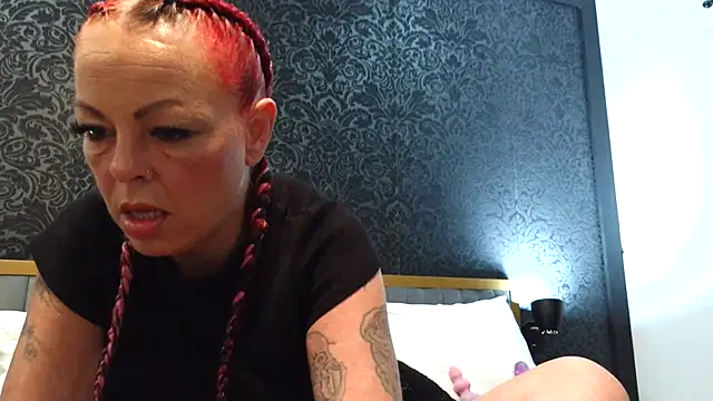 Snapshot of rileyraerhoads chatting on October 20, 2025, 1:18 am rileyraerhoads online show from October 20, 2025, 1:18 am