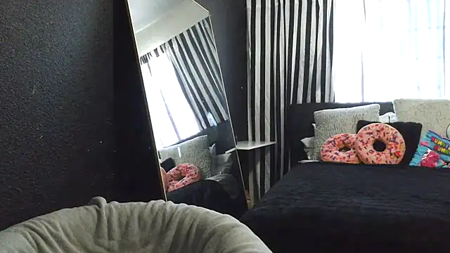 Snapshot of rileyraerhoads chatting on October 4, 2025, 10:11 pm rileyraerhoads online show from October 4, 2025, 10:11 pm