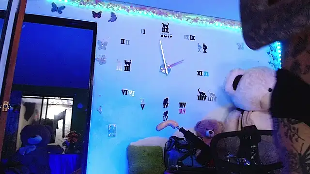 Snapshot of goddess_BigassCock chatting on October 26, 2025, 8:20 pm goddess BigassCock online show from October 26, 2025, 8:20 pm