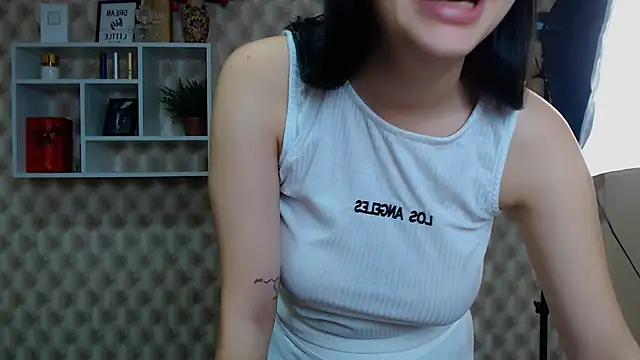 Snapshot of AliceSexyyy_ chatting on October 7, 2025, 9:10 am AliceSexyyy online show from October 7, 2025, 9:10 am