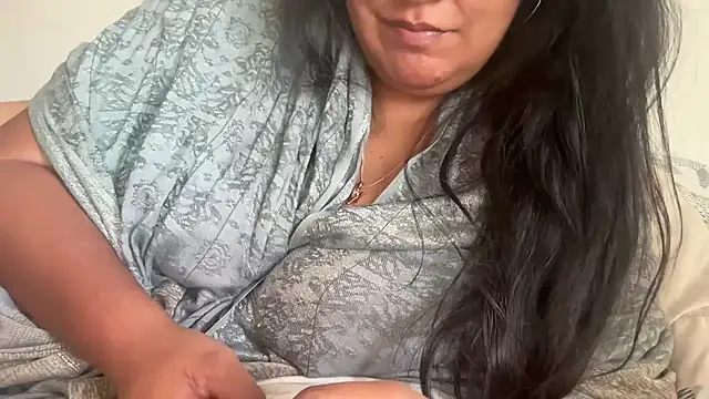 MashaCL online show from November 4, 2025, 10:19 am