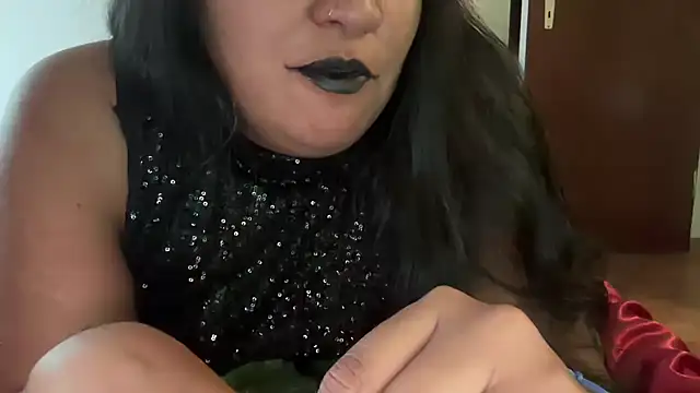 MashaCL online show from November 17, 2025, 3:27 pm