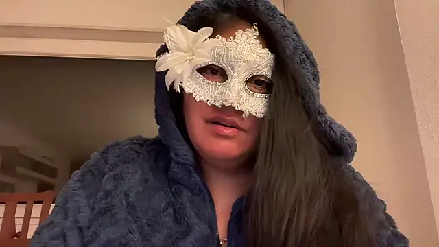 MashaCL online show from October 20, 2025, 5:35 pm